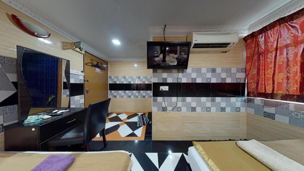 Serdang Business Hotel Seri Kembangan Exterior photo